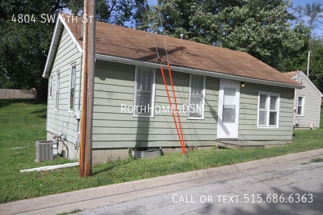 Primary Photo - Cute 2 Bedroom House