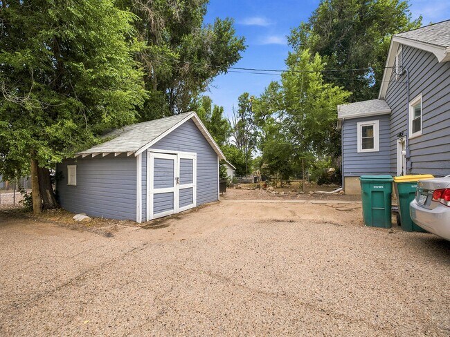 Building Photo - 2122 8th Ave