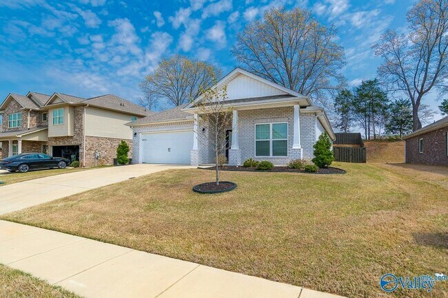 Building Photo - 125 River Springs Ct