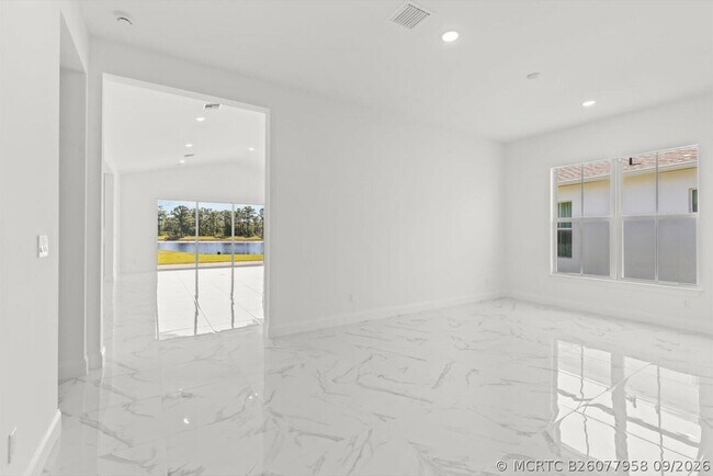 Building Photo - 10264 Field Flower Trl