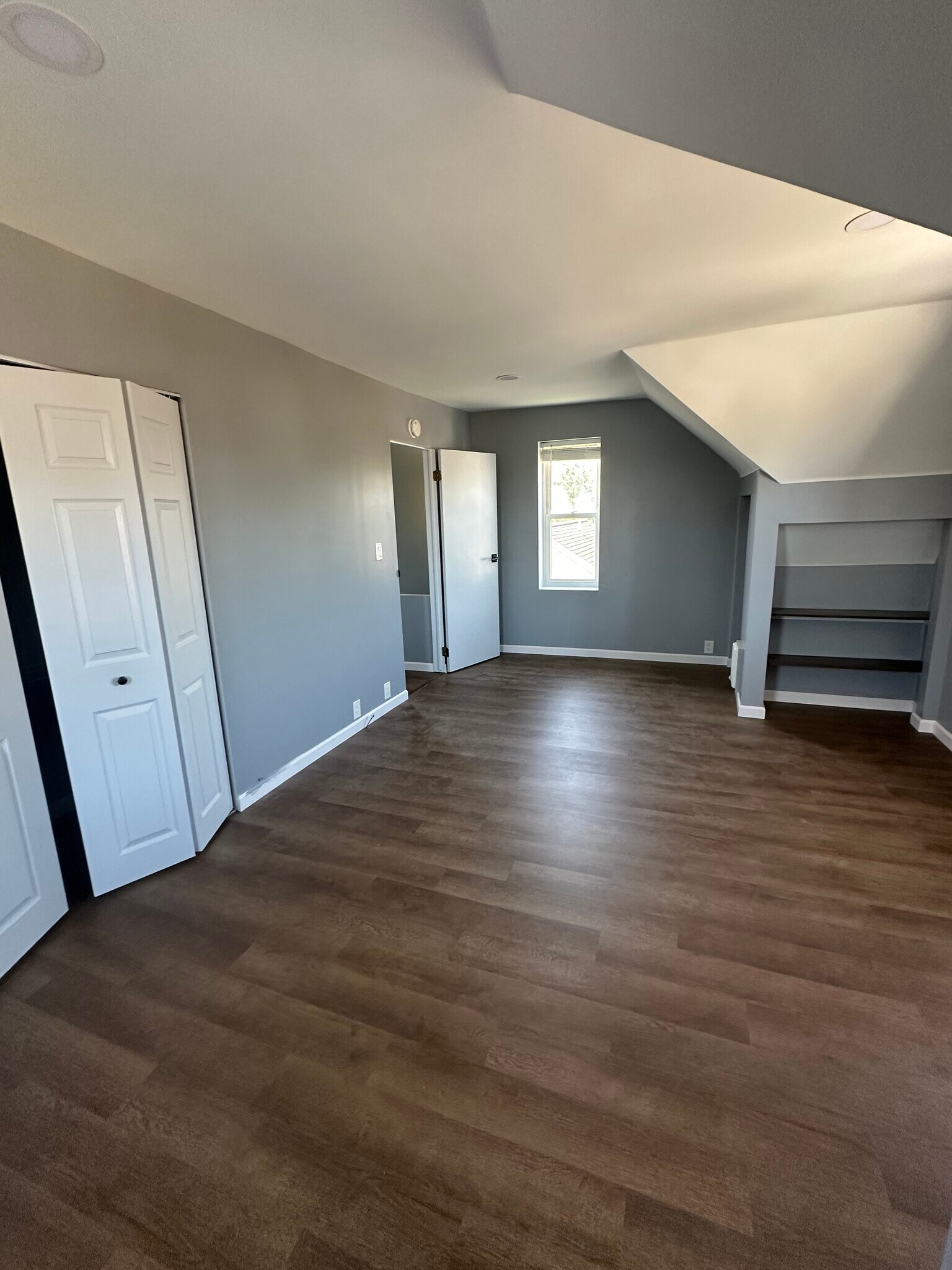 Building Photo - 326 Walnut St