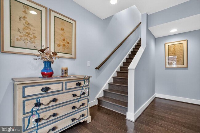 Building Photo - 3248 Royal Fern Pl