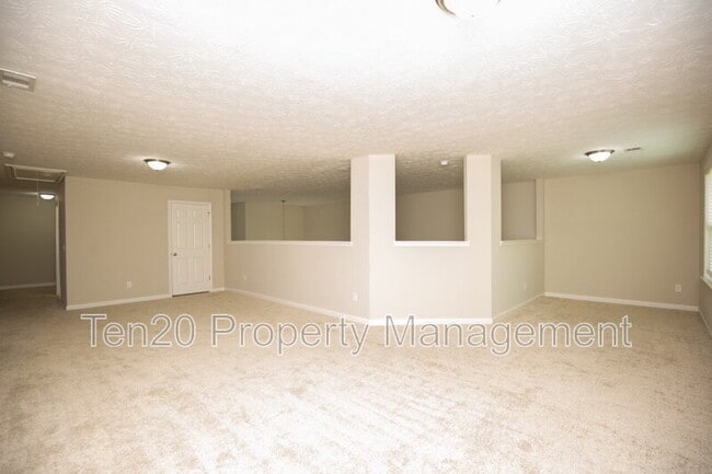 Building Photo - 6002 Townes Way