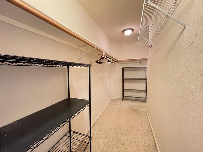 Building Photo - 8217 Longdraw Dr