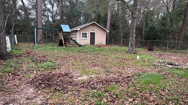 Building Photo - 5753 Pinehurst Dr