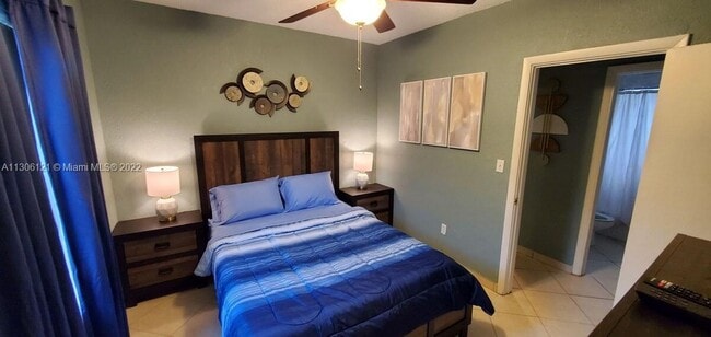 Building Photo - 1679 NE 175th St