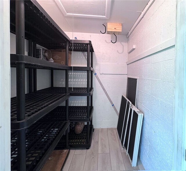 Building Photo - 50 Woodland Dr