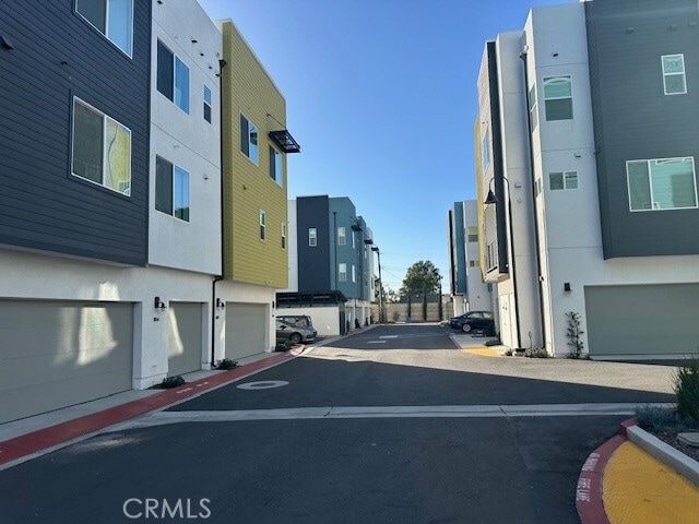 Building Photo - 828 S Harbor Blvd