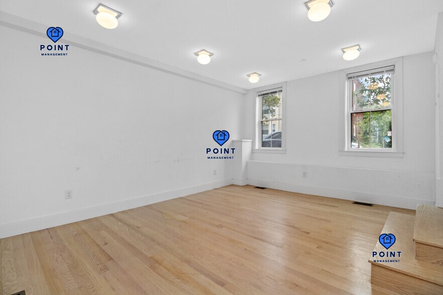 Building Photo - 86 Chelsea St