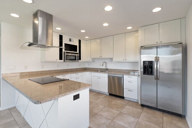 Building Photo - Terrific Old Town Scottsdale Rental!