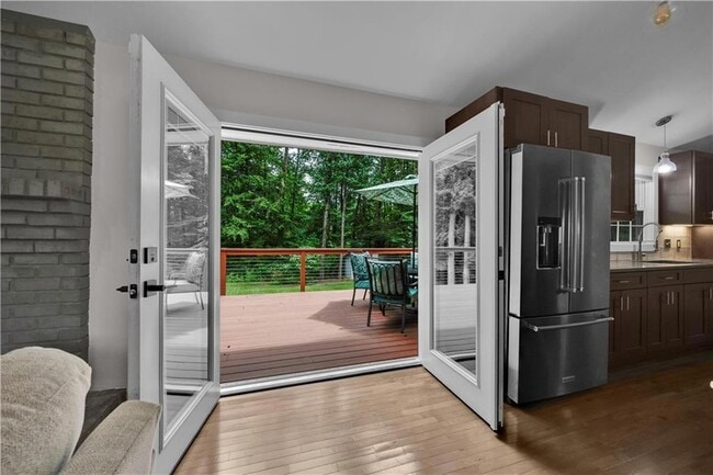 Building Photo - 225 Jayne Ellen Way