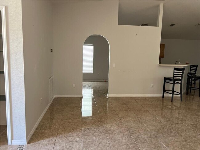 Building Photo - 5524 Sycamore Canyon Dr