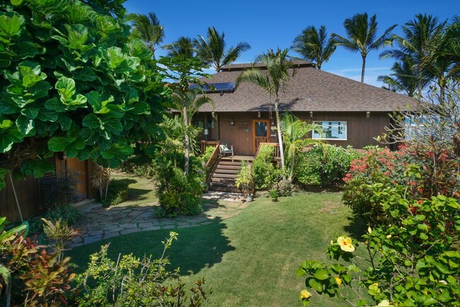 Building Photo - Hawaii Life Presents Mokuleia Beach House ...