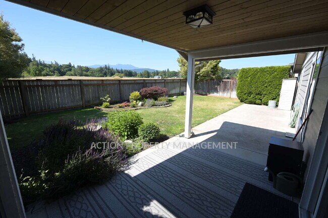 Building Photo - 3 bed 2 bath in Jennies Meadow, Sequim