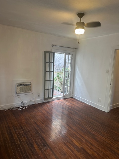 Building Photo - 6107 Saturn St