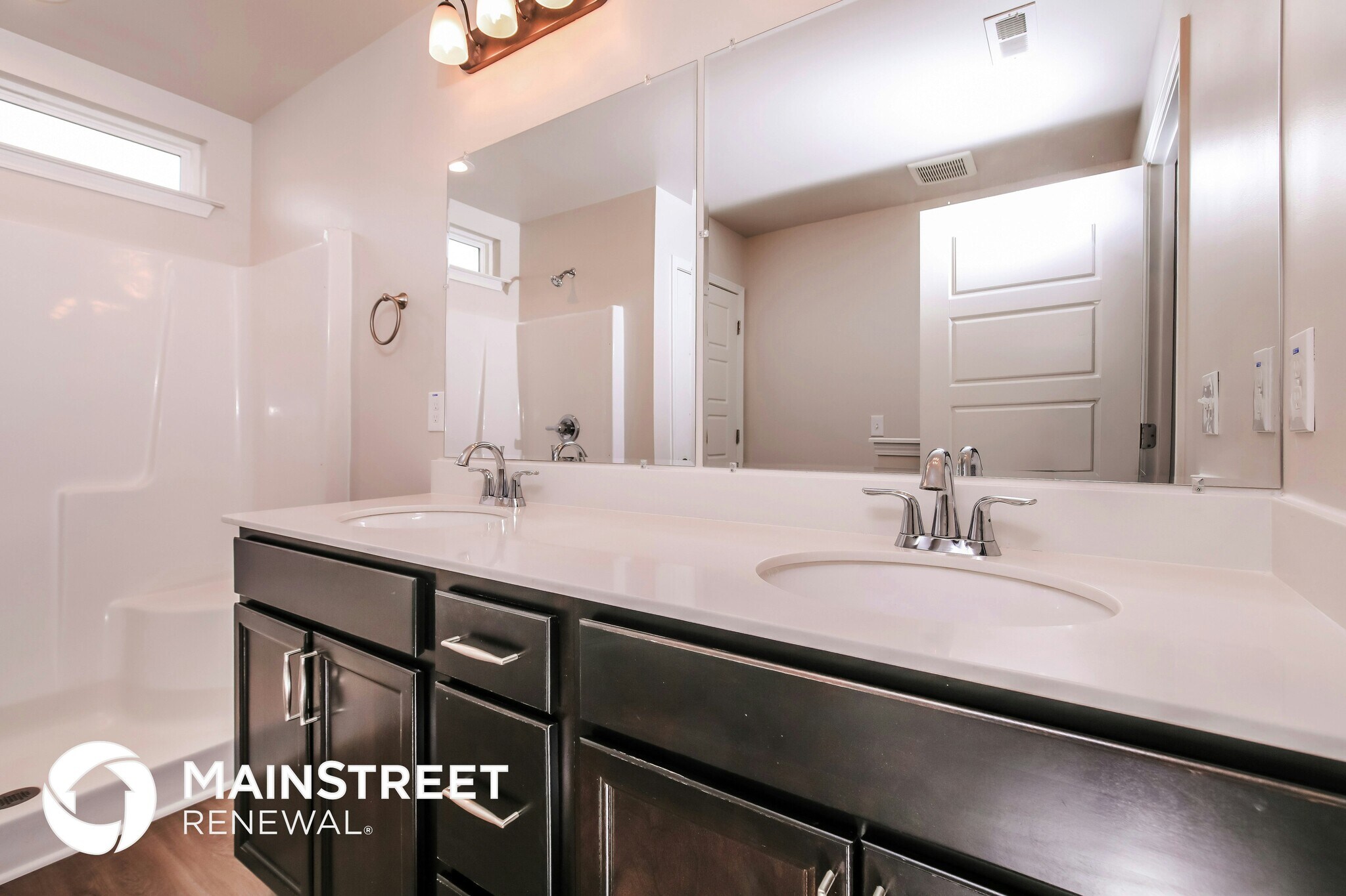 Building Photo - 250 Hawksbill Dr