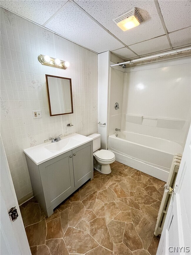 Building Photo - 911 State St