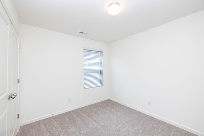 Building Photo - Beautiful 3 Bedroom Townhome Main Street Downtown Pineville - MOVE IN READY