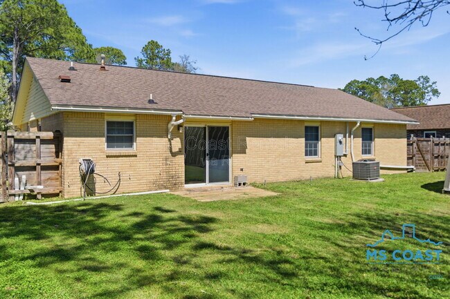 Building Photo - 12509 Ponce De Leon Dr