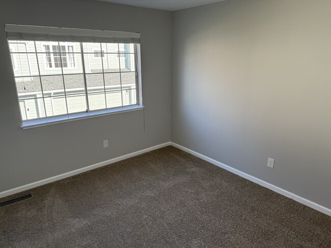 Building Photo - 558 Torrey Pine Ln