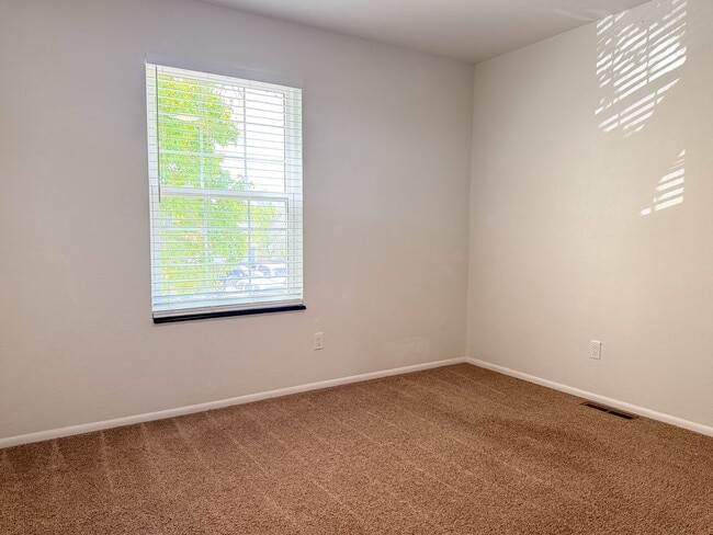 Building Photo - Updated Single-Family Home in Broomfield!