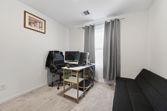 Building Photo - 16703 Rolling Pasture Ln