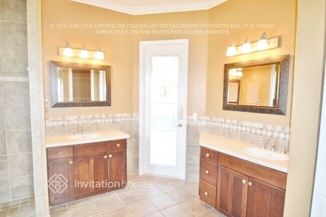 Building Photo - 4810 Red Rooster Rd