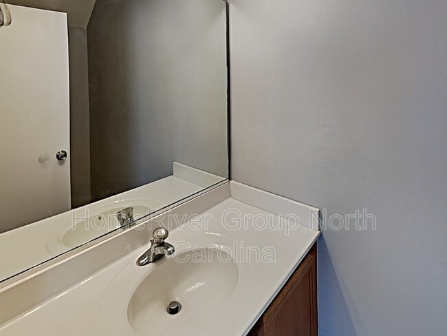 Building Photo - 801 Stockport Way