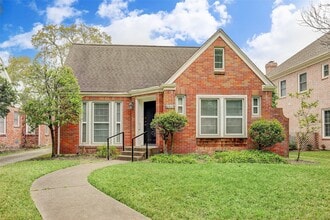 Building Photo - 3514 Plumb St