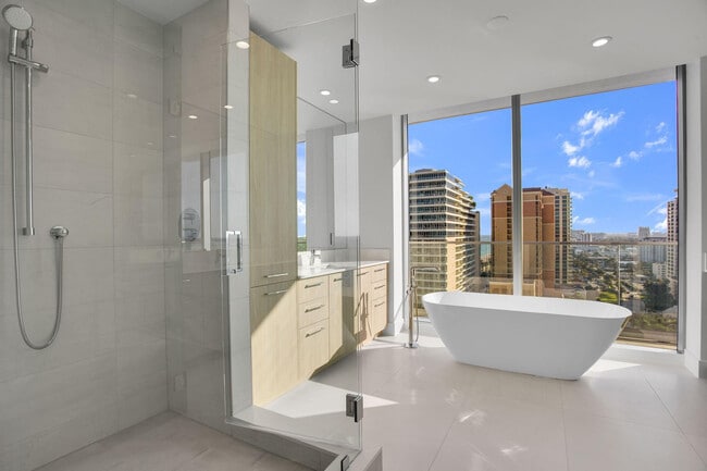 Building Photo - 153 N Seabreeze Blvd