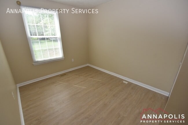 Building Photo - 1245 Seminole Dr