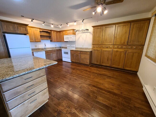 Building Photo - Two Bedroom Condo on Lake Michigan in Stevensville