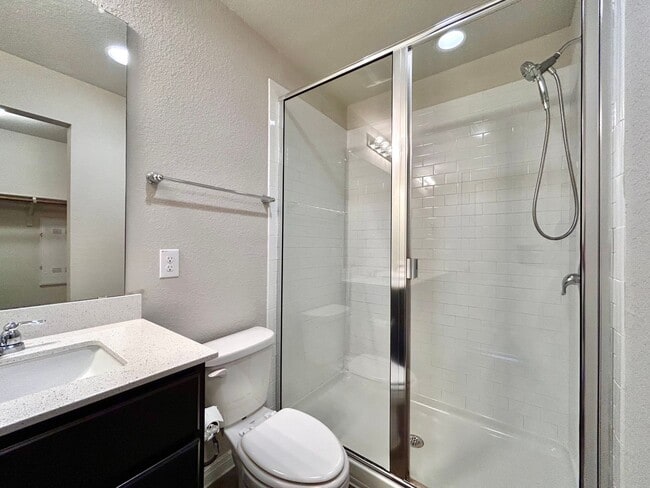 Building Photo - 14104 Macquarie Dr