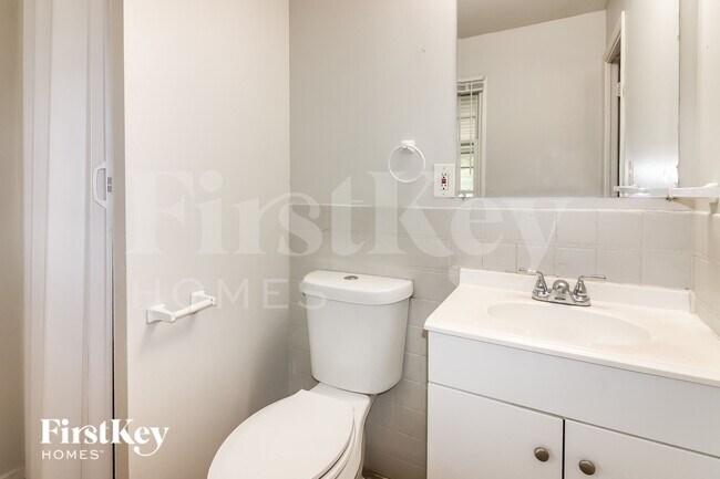 Building Photo - 9312 Stark Ave