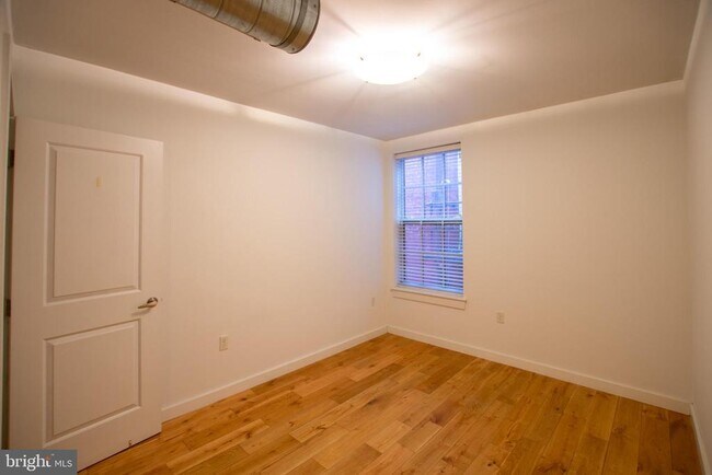 Building Photo - 224 Church St