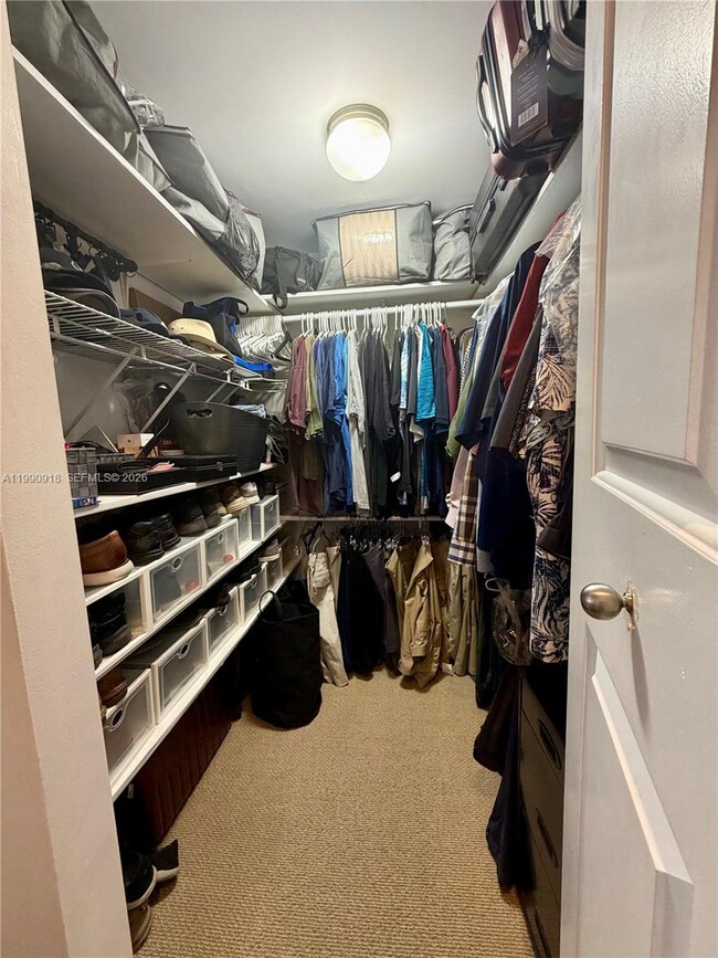 Building Photo - 801 Brickell Key Blvd