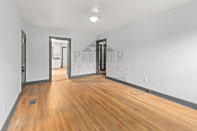 Building Photo - 1527 11th Ave
