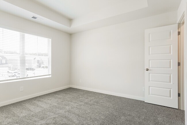 Building Photo - 5501 Cathwick Dr