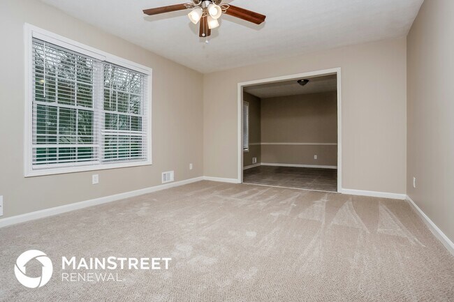 Building Photo - 3851 Sundowner Ct SE