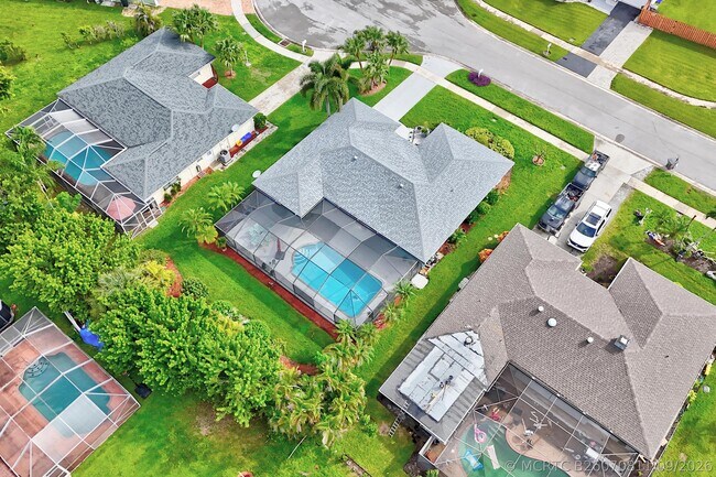 Building Photo - 22053 Flanders Ct