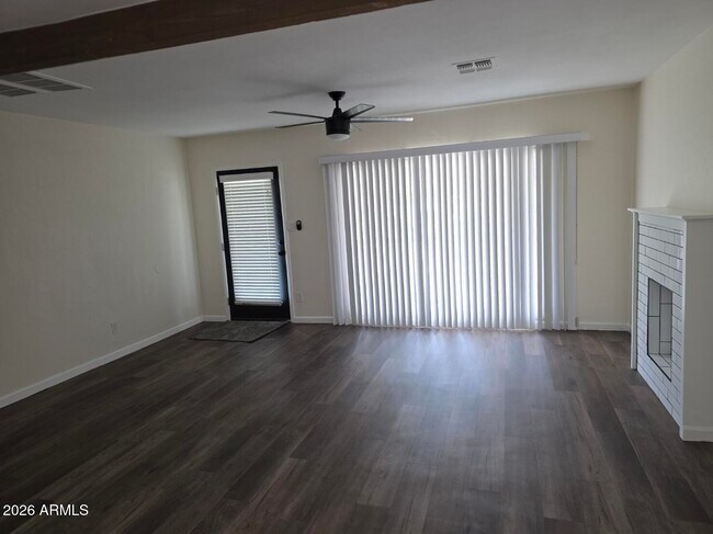 Building Photo - 143 S Olive