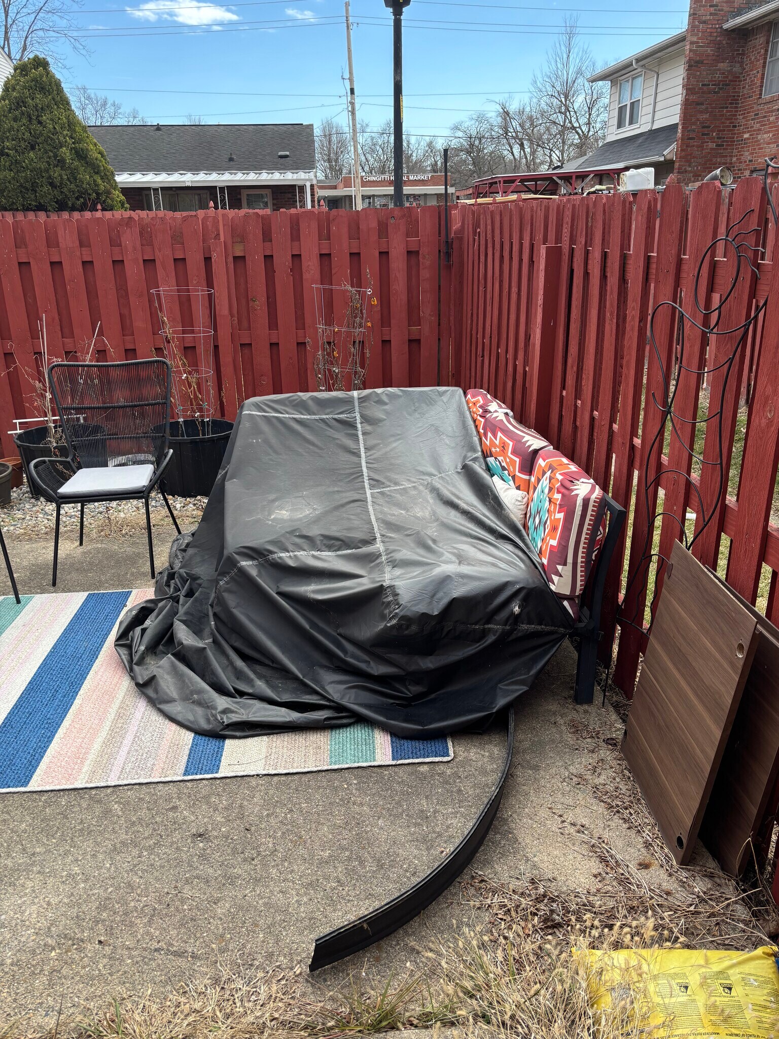 Patio - 701 Ferndale Ct