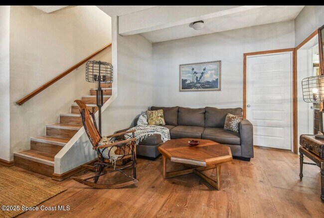 Building Photo - 1467 Guava Ave