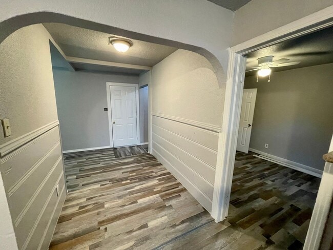 Building Photo - Single-Family Home Available!