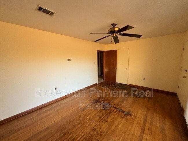 Building Photo - 259 Oswichee Rd