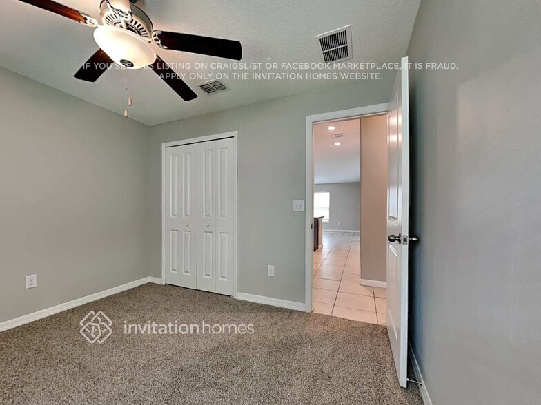 Building Photo - 1561 Blue Rose Dr