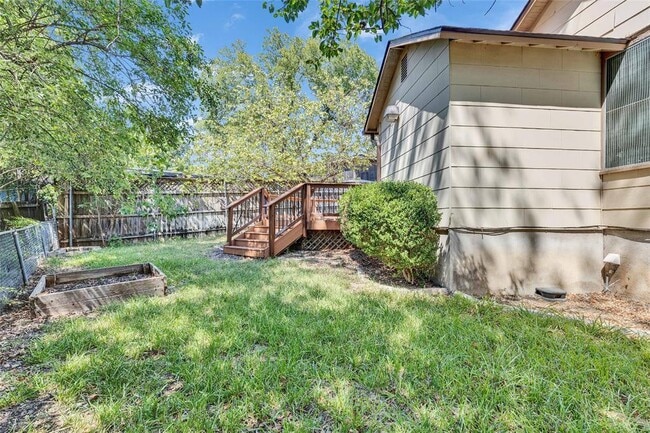 Building Photo - 3810 Brookview Rd