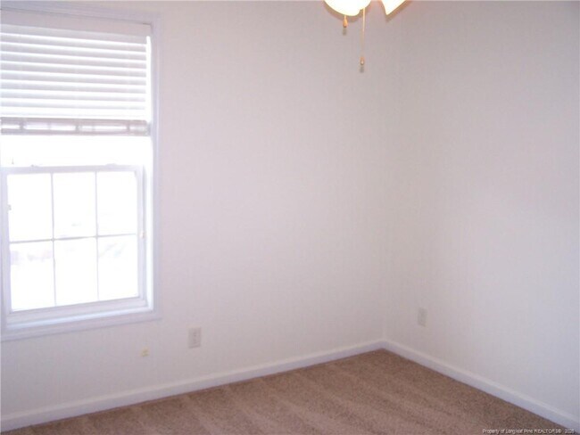 Building Photo - 1753 Cherrypoint Dr