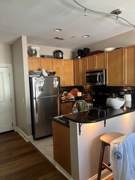 Kitchen - 1310 Kenilworth Ave