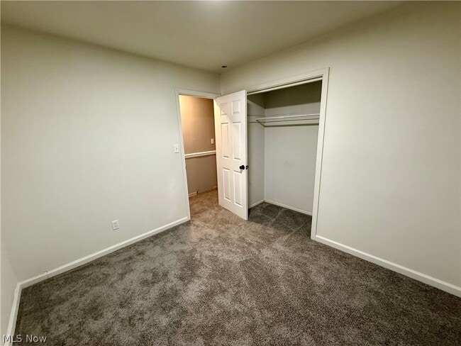 Building Photo - 5636 Hopkins Rd